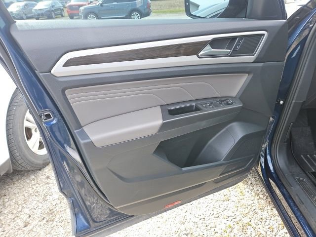 Used 2022 Volkswagen Atlas SE image 12