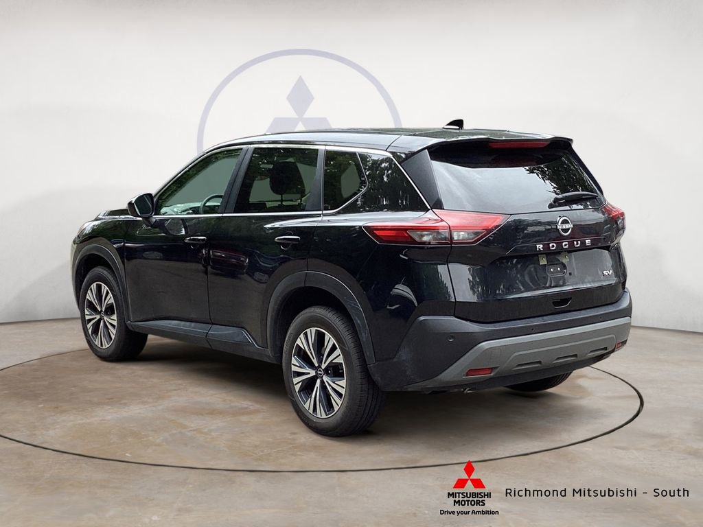 Used 2023 Nissan Rogue SV FWD image 5