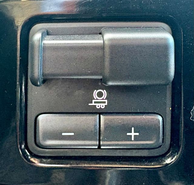 Used 2023 GMC Sierra 1500 Elevation image 39