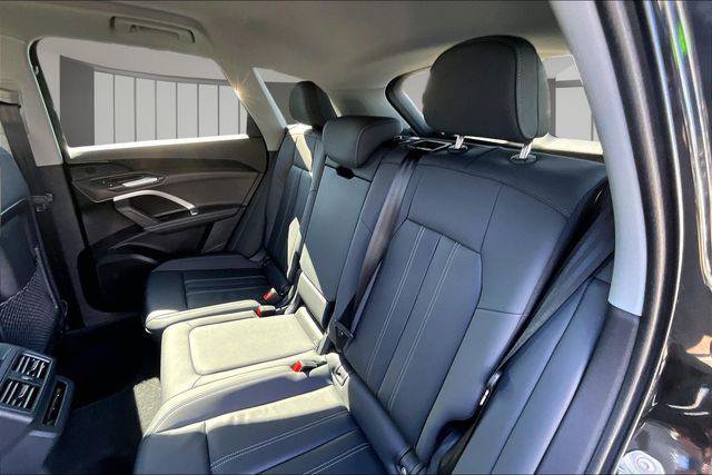 Used 2025 Audi Q5 Premium w/ 19" Wheel Package AWD/4WD image 22