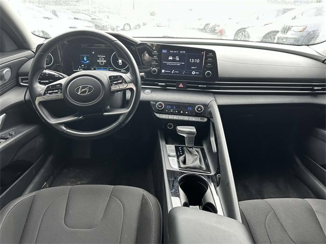 Used 2021 Hyundai Elantra SEL w/ Convenience Package image 11
