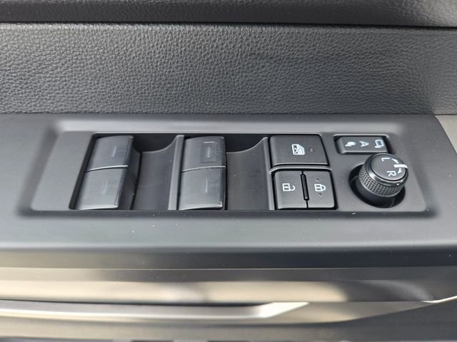 Used 2024 Toyota Sequoia SR5 w/ SR5 Premium Package AWD/4WD image 18