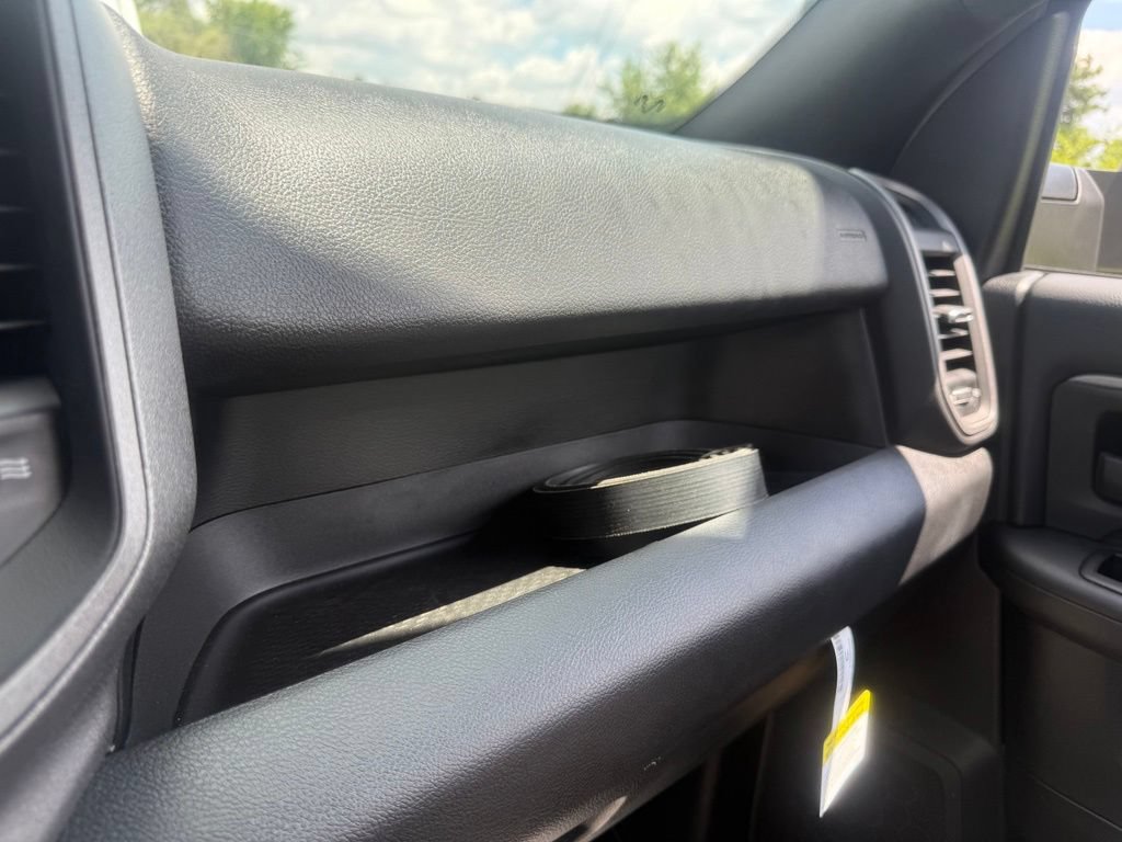 New 2024 RAM 5500 Tradesman RWD image 31