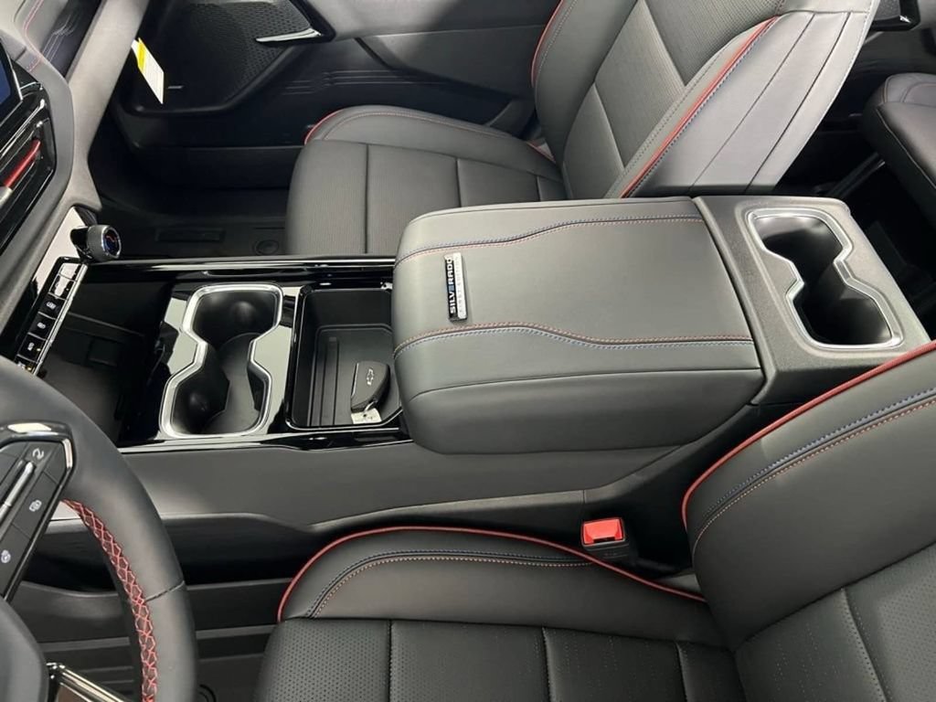 New 2024 Chevrolet Silverado EV RST AWD/4WD image 32