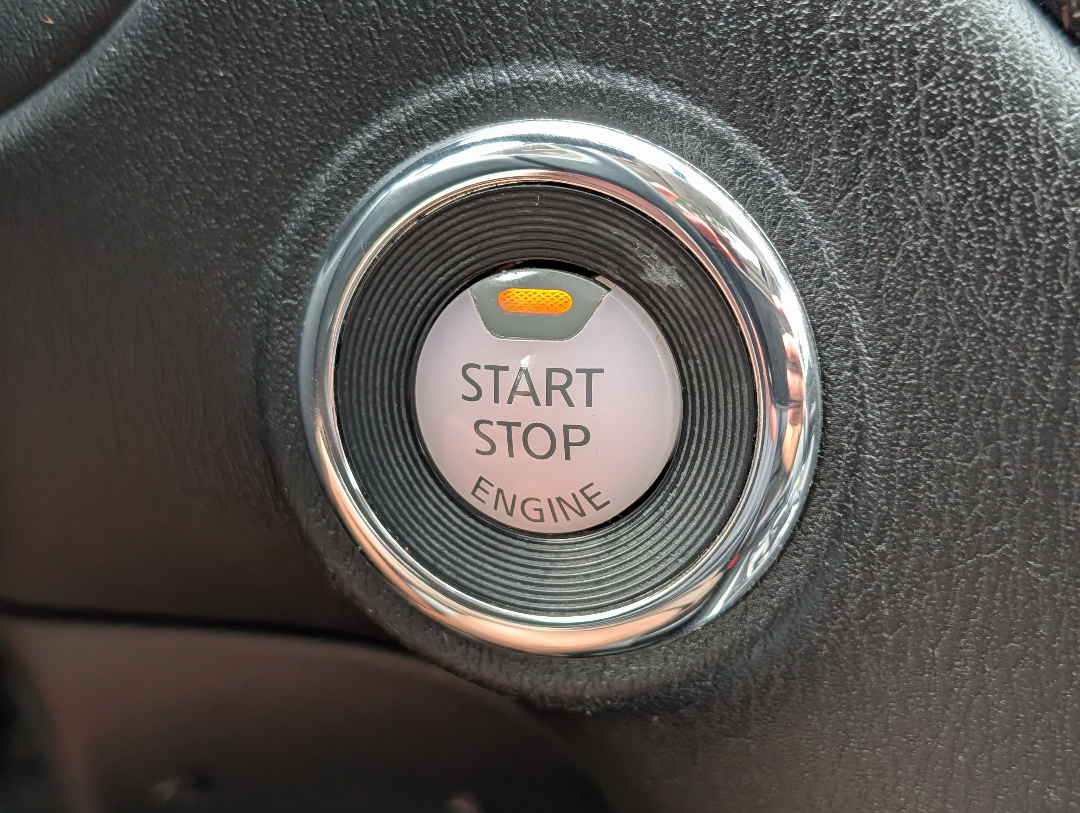 Used 2019 Nissan Pathfinder SL AWD/4WD image 29