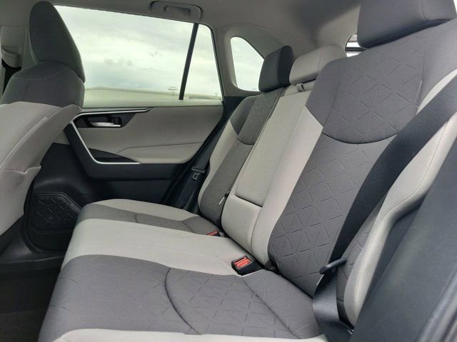 Used 2020 Toyota RAV4 XLE w/ Convenience Package AWD/4WD image 20