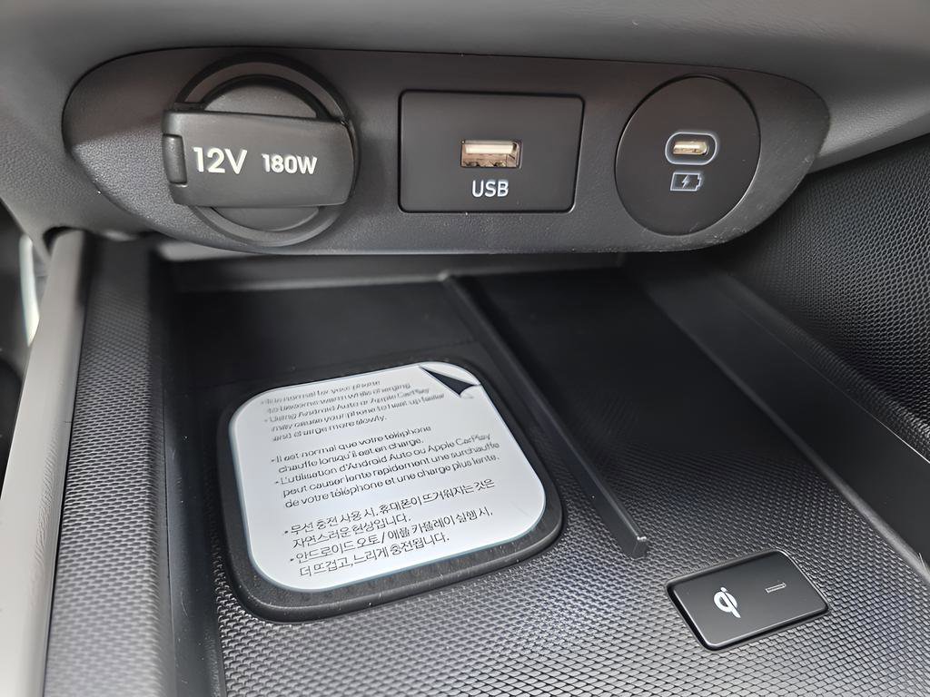 New 2026 Hyundai Elantra Sport FWD image 21