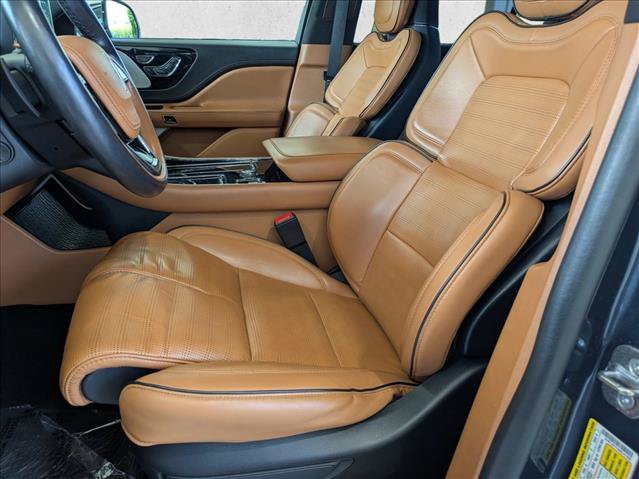 Used 2021 Lincoln Aviator Black Label Grand Touring w/ Class IV Trailer Tow Package AWD/4WD image 15