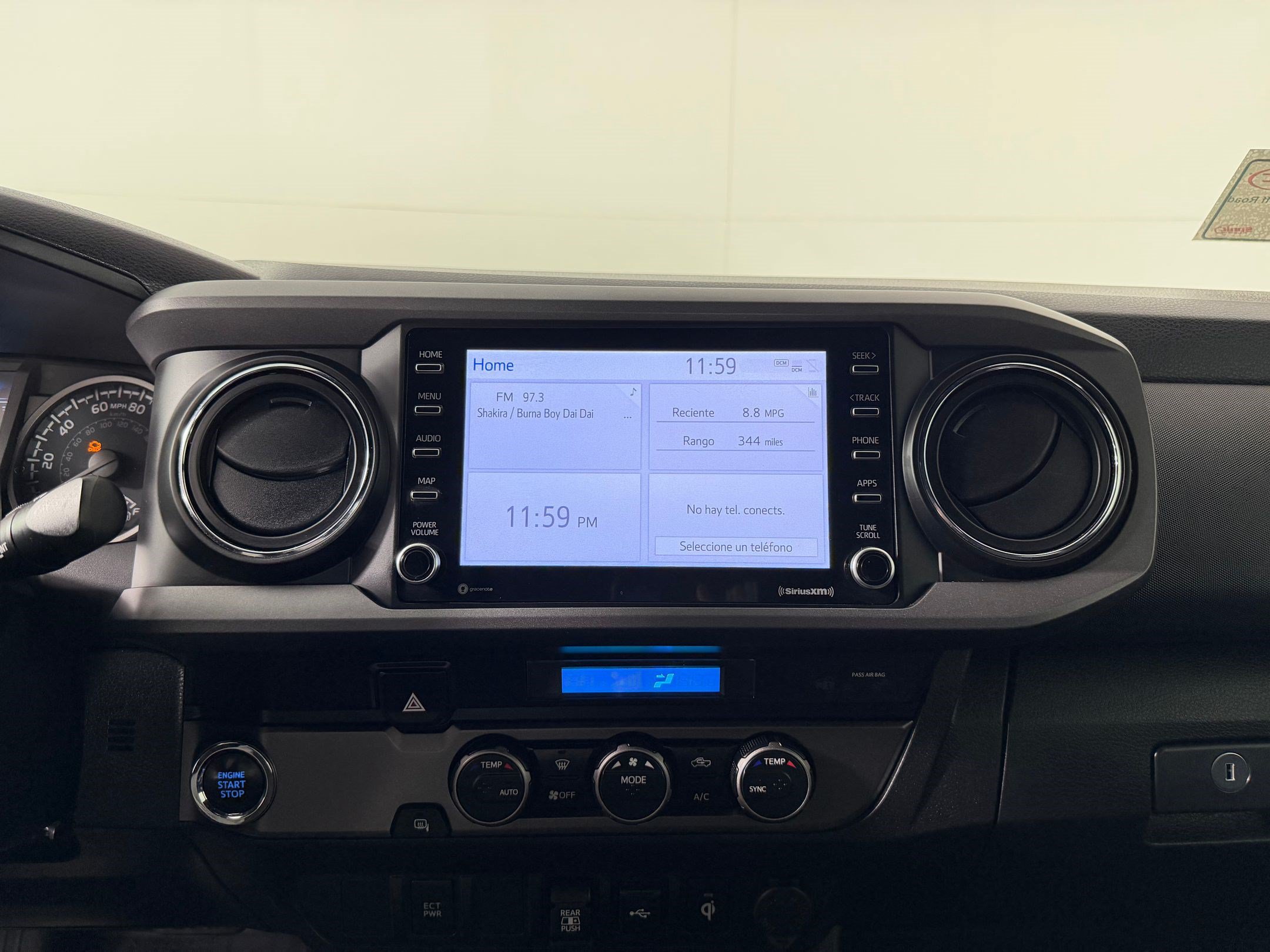 Used 2022 Toyota Tacoma TRD Off-Road RWD image 18