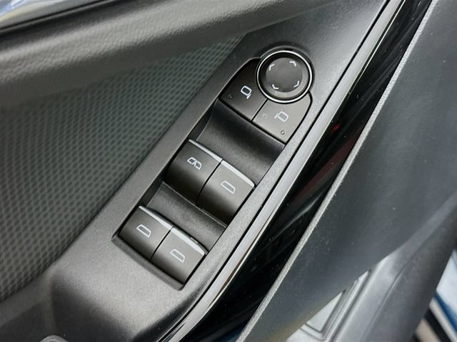 New 2026 Chevrolet Equinox RS w/ Convenience Package III FWD image 20