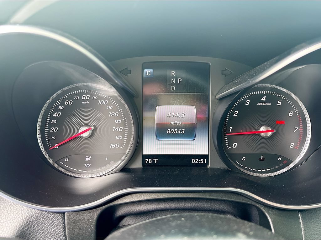 Used 2018 Mercedes-Benz GLC 300 4MATIC w/ Premium Package image 38