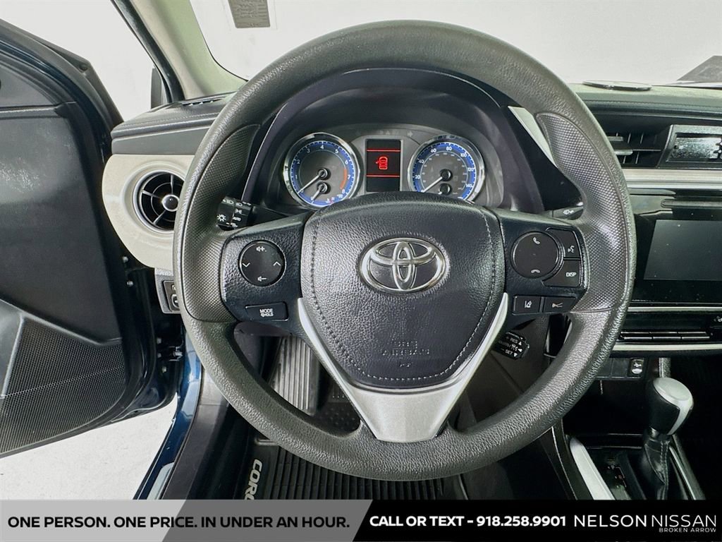 Used 2019 Toyota Corolla LE w/ Body Protection Package FWD image 11
