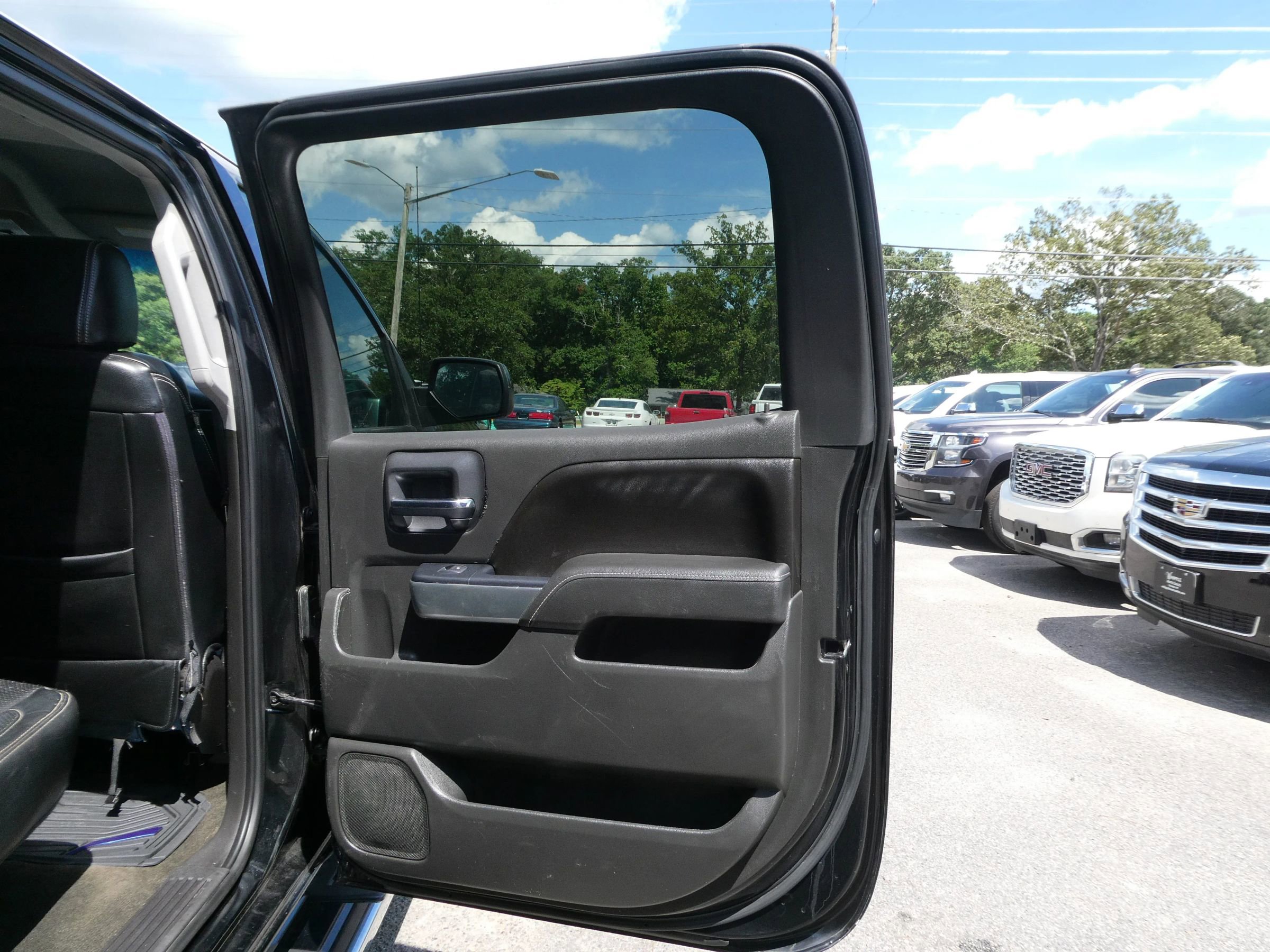 Used 2016 Chevrolet Silverado 1500 LT AWD/4WD image 22