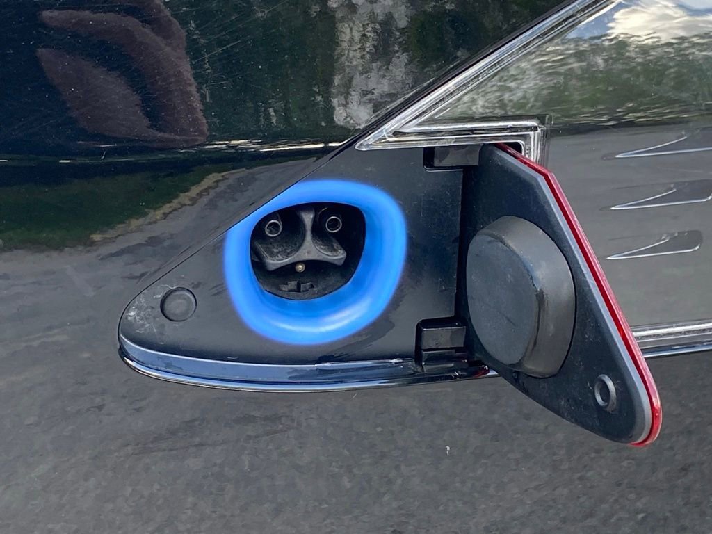 Used 2019 Tesla Model S Long Range image 13