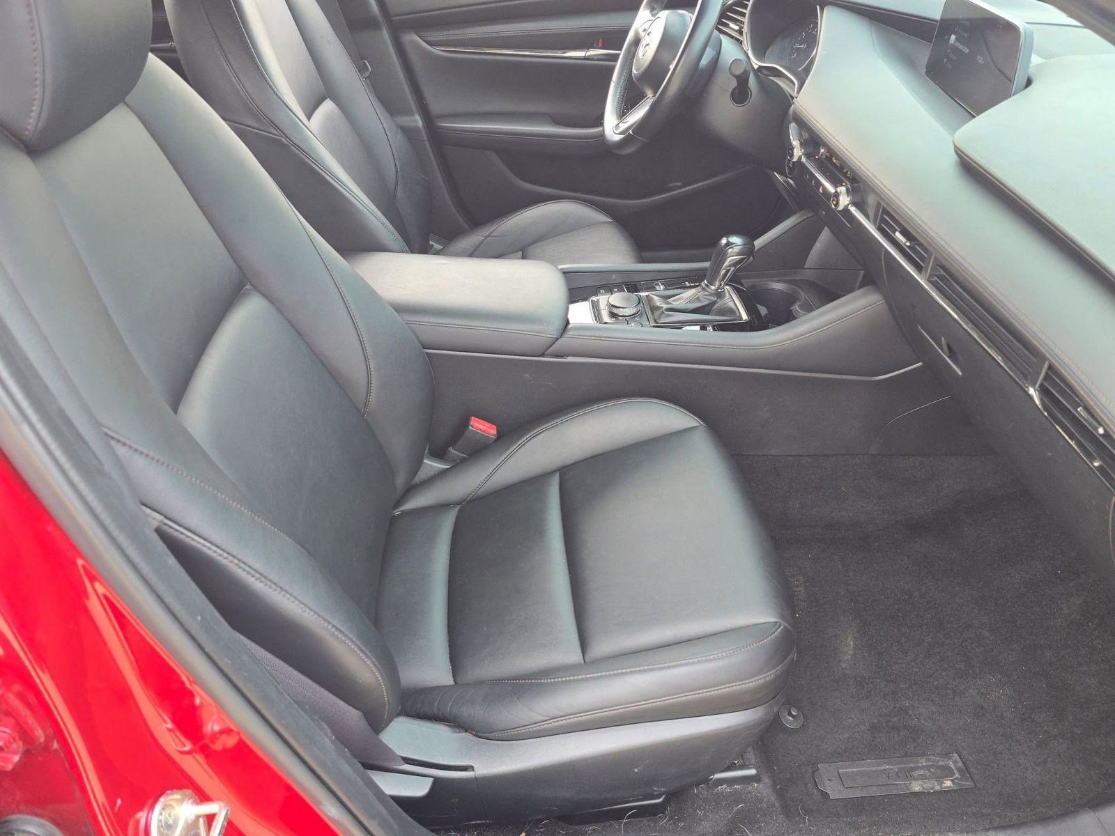 Used 2021 MAZDA MAZDA3 s image 31