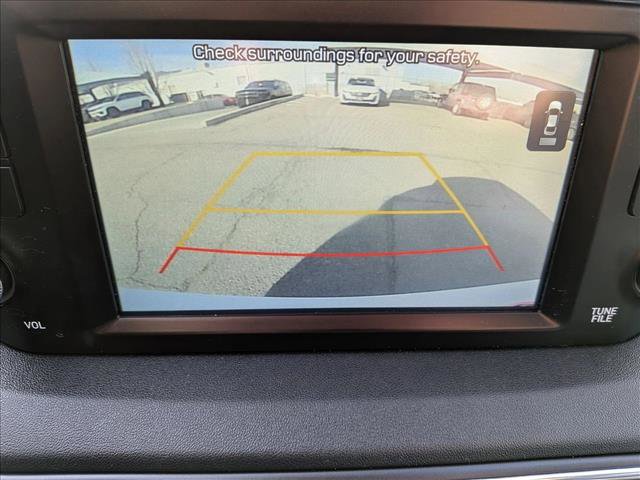 Used 2019 Hyundai Santa Fe SE image 12