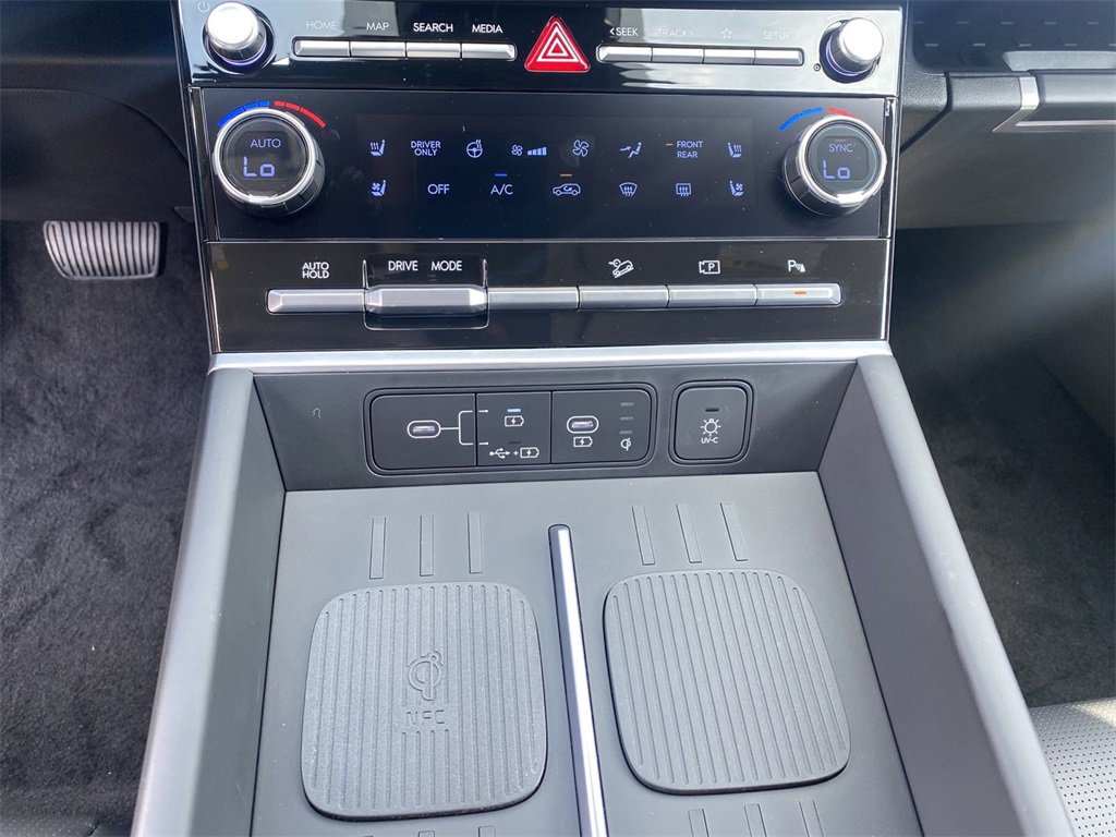 New 2024 Hyundai Santa Fe Calligraphy image 29