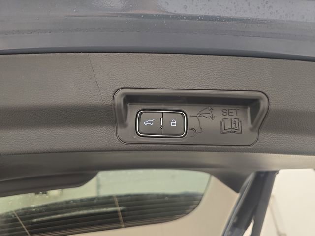 New 2026 Ford Explorer Active RWD image 18