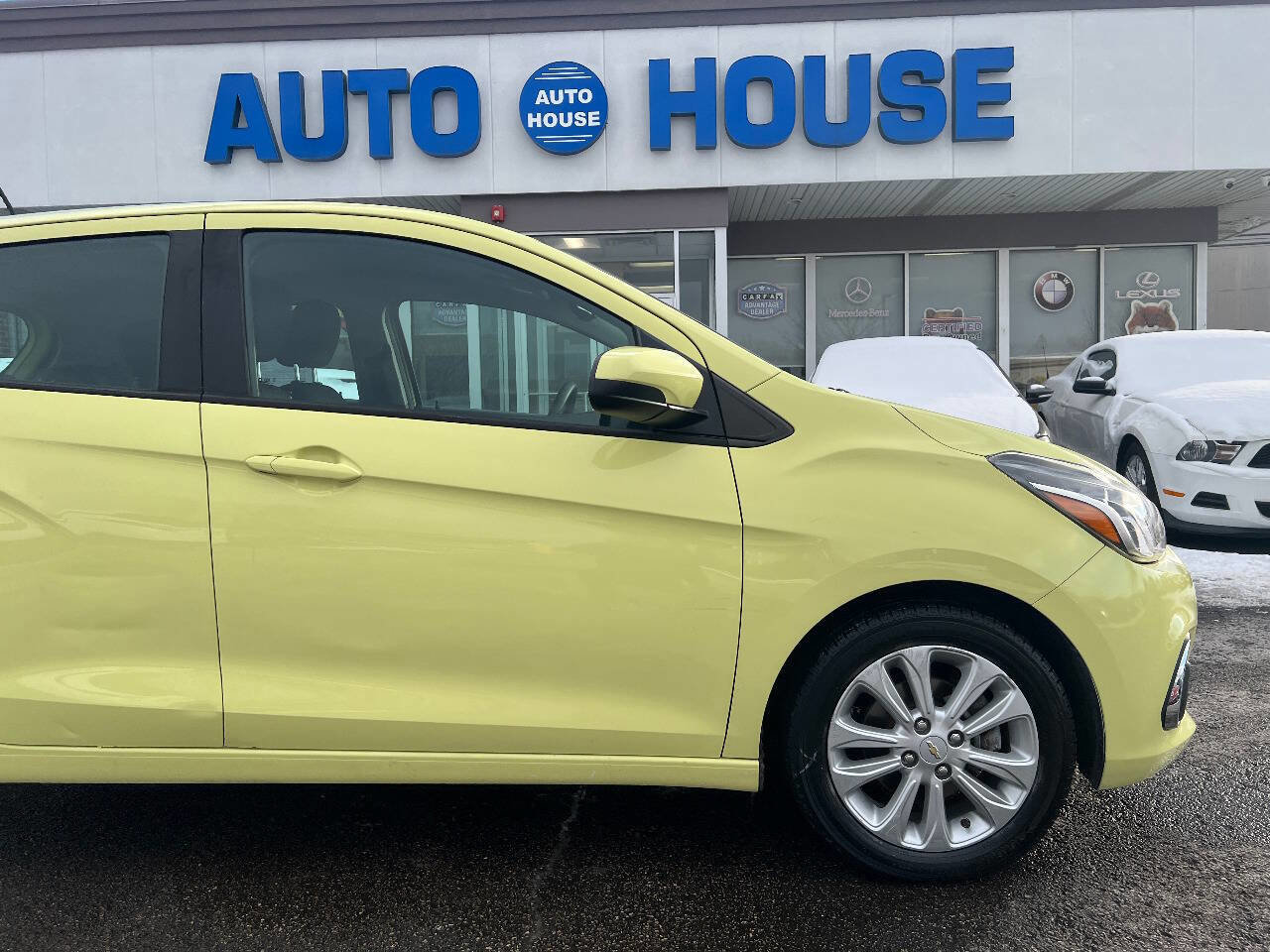 Used 2017 Chevrolet Spark LT image 34