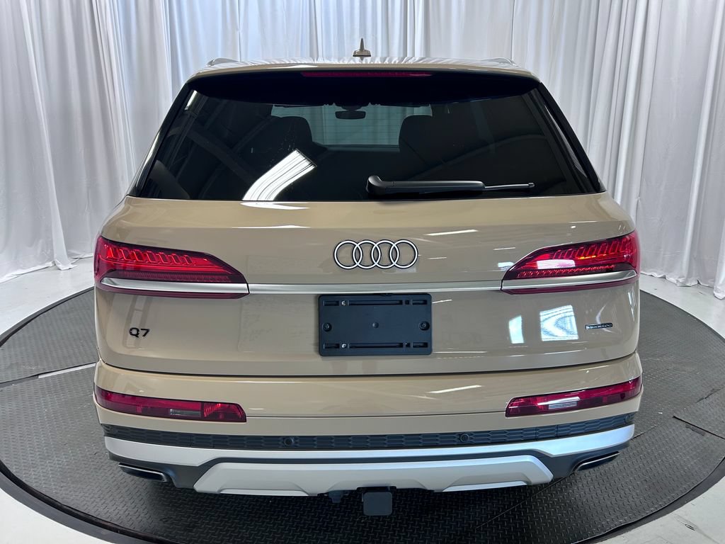 Used 2025 Audi Q7 3.0T Premium AWD/4WD image 30