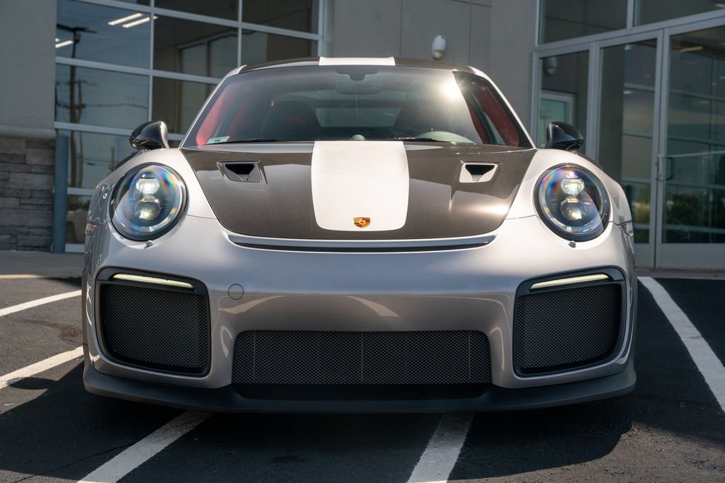 Used 2018 Porsche 911 GT2 RS RWD image 4
