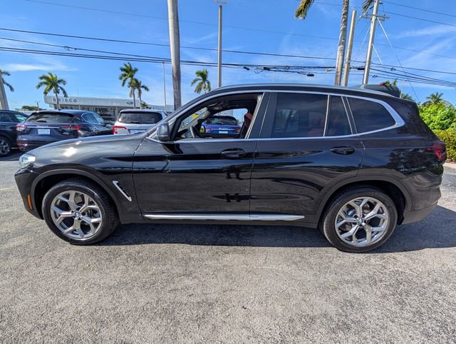 Used 2024 BMW X3 sDrive30i w/ Premium Package image 4