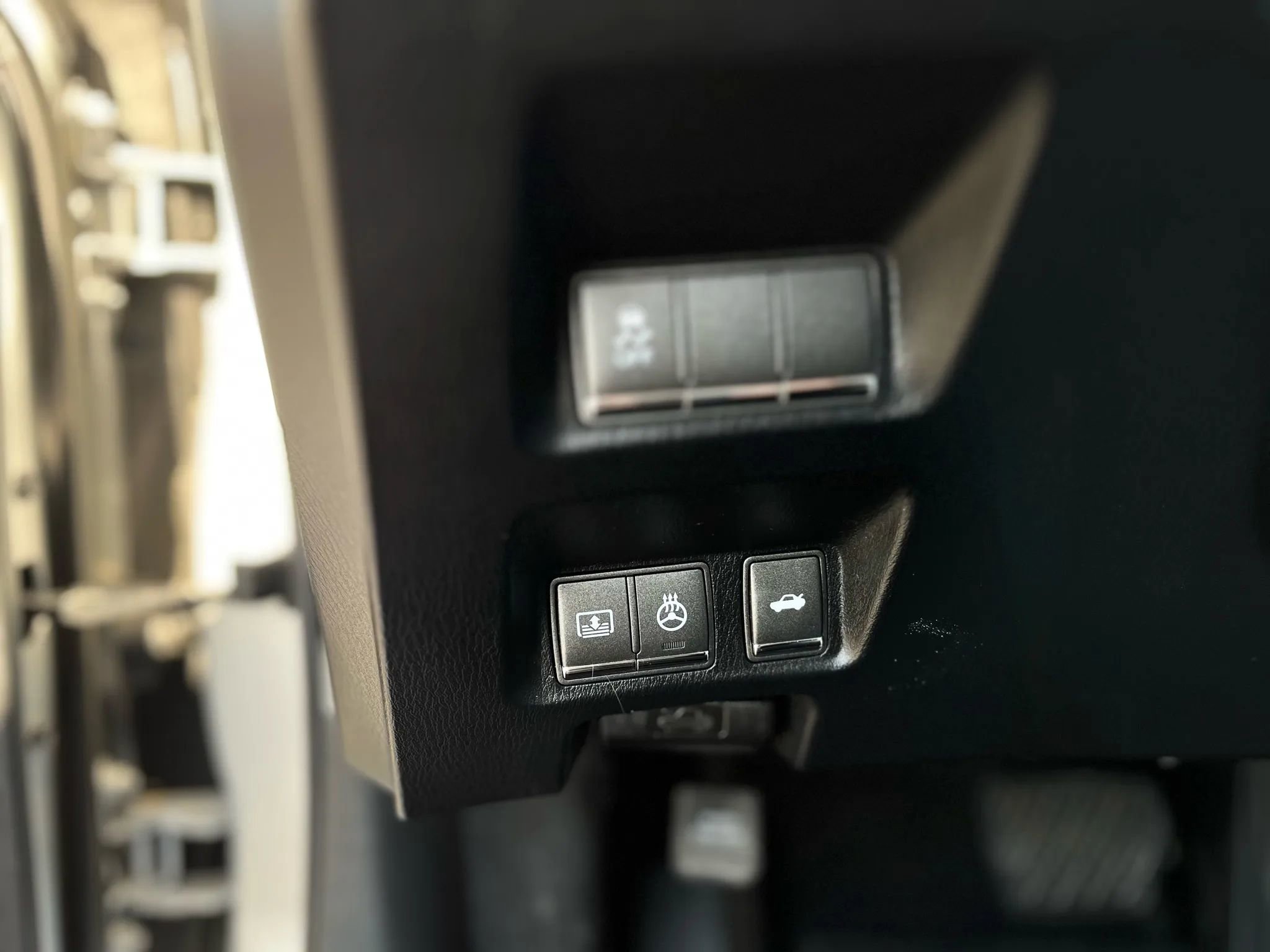 Used 2012 INFINITI M37 x w/ Deluxe Touring Pkg image 21