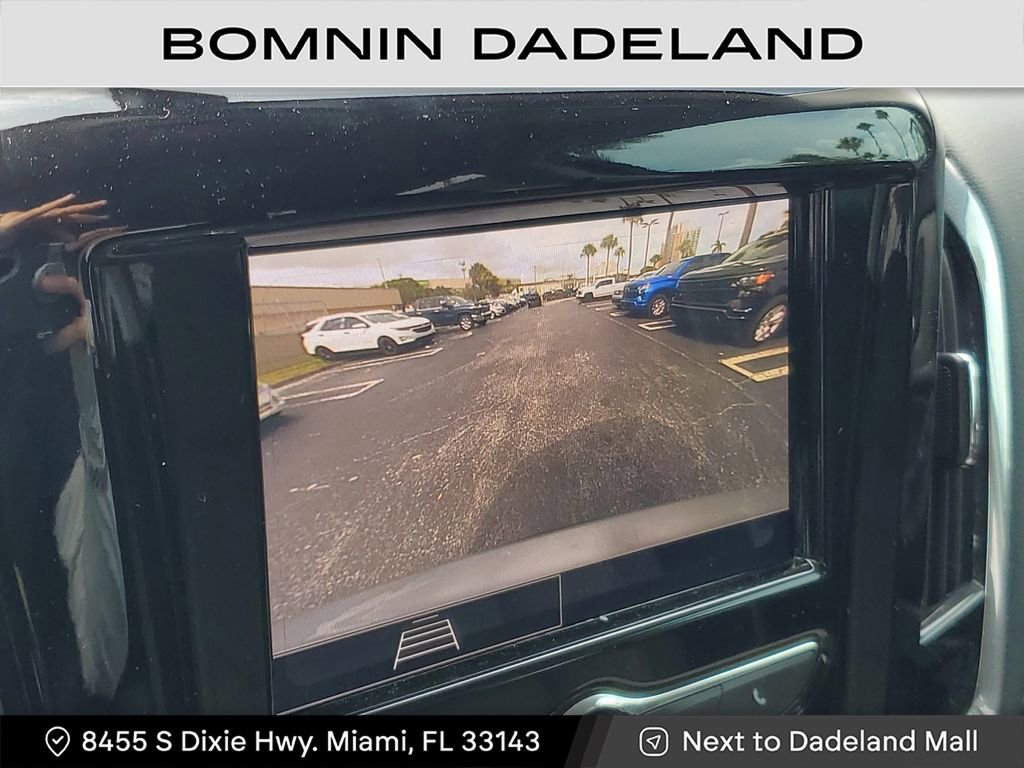 Used 2021 Chevrolet Traverse LT image 24