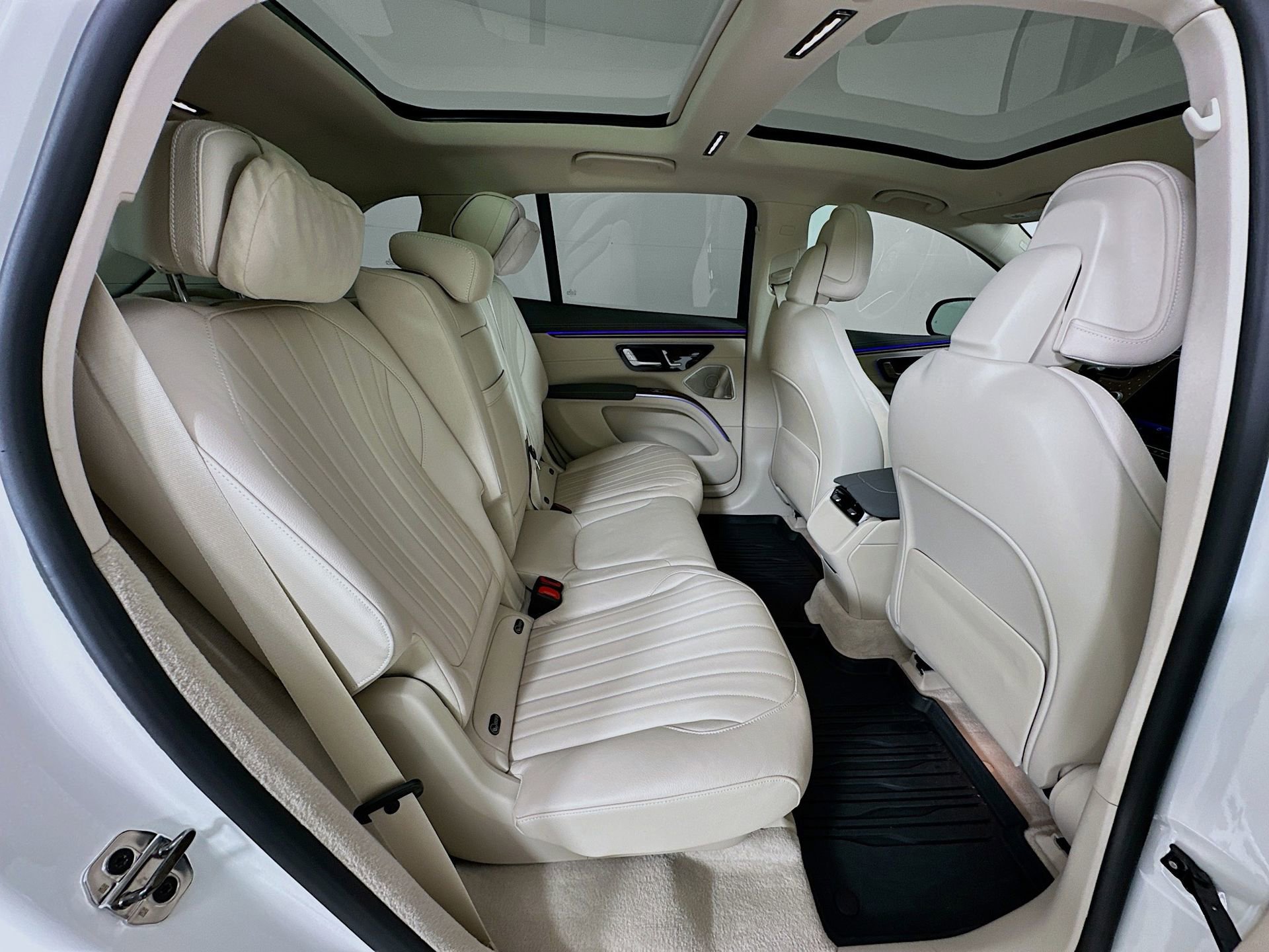 Used 2023 Mercedes-Benz EQS 450+ SUV image 30