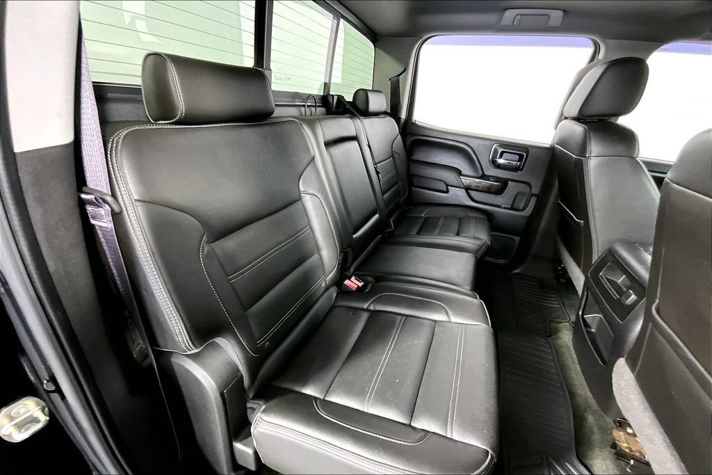 Used 2016 GMC Sierra 1500 Denali w/ Enhanced Driver Alert Package AWD/4WD image 27