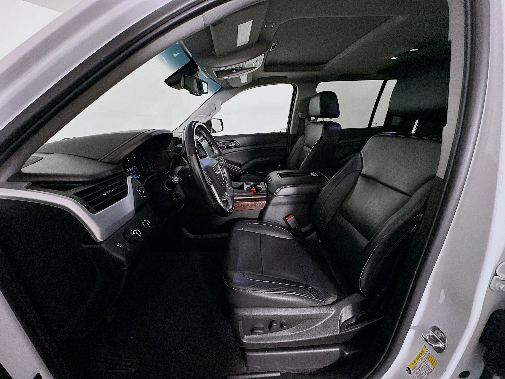 Used 2020 GMC Yukon XL SLT image 13