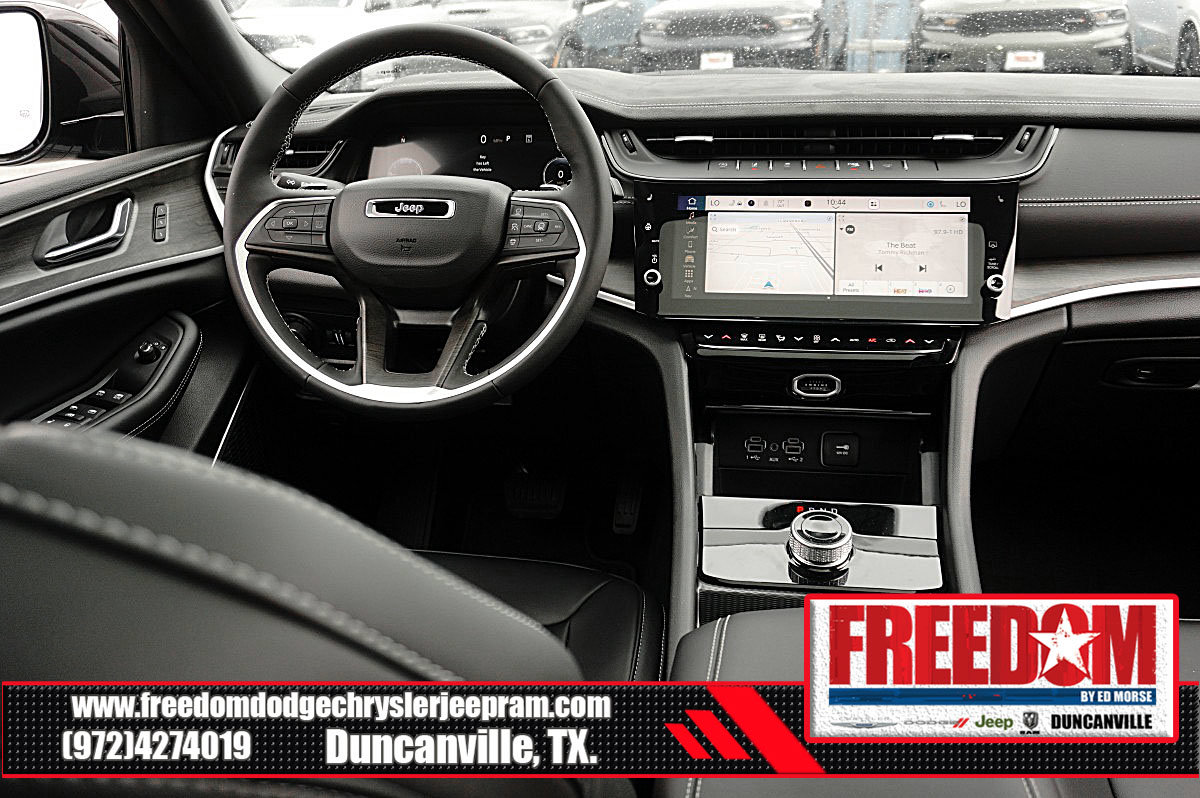 New 2026 Jeep Grand Cherokee Limited w/ Limited Altitude Package RWD image 17