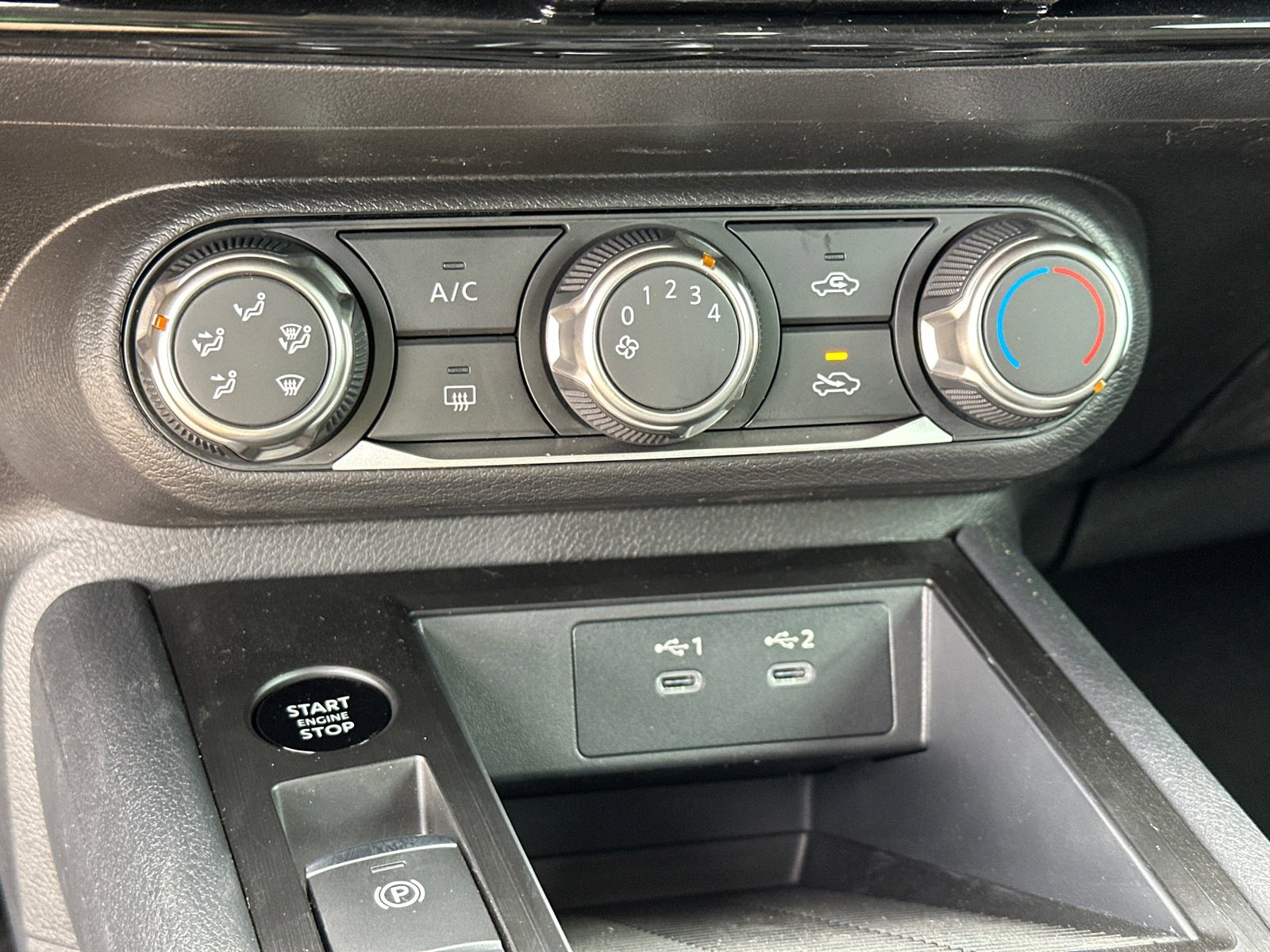 New 2026 Nissan Kicks S image 30