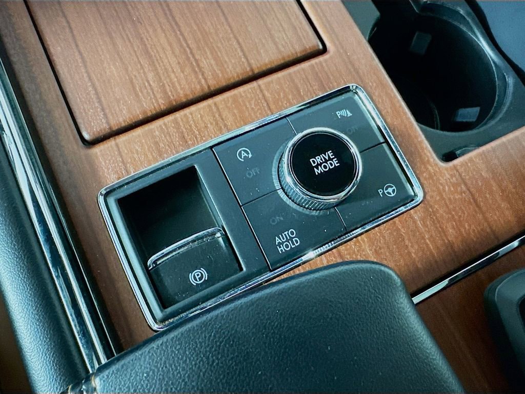 Used 2021 Lincoln Navigator Reserve image 38