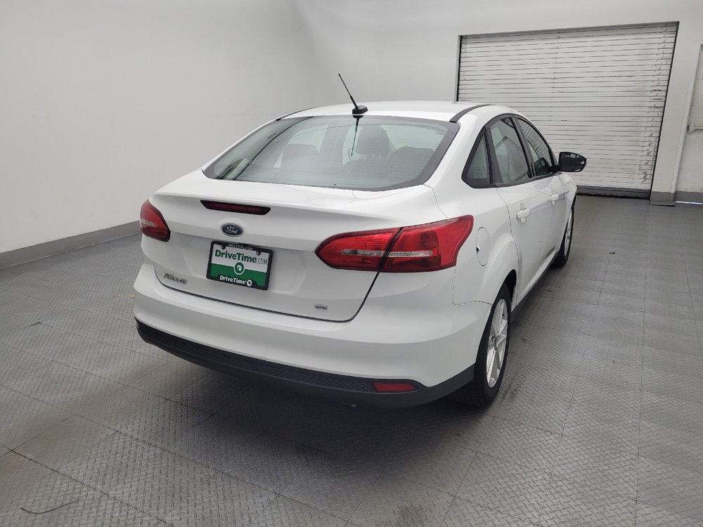 Used 2017 Ford Focus SE FWD image 7