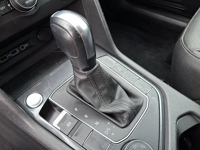 Used 2020 Volkswagen Tiguan SE AWD/4WD image 15