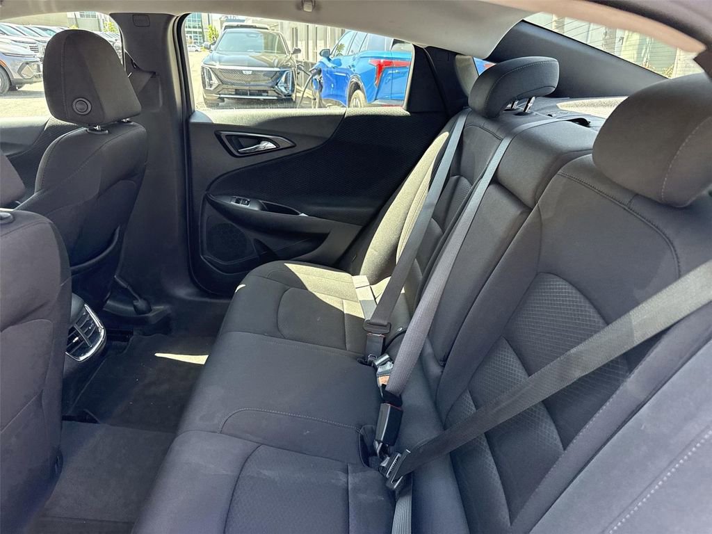 Used 2025 Chevrolet Malibu LT FWD image 19