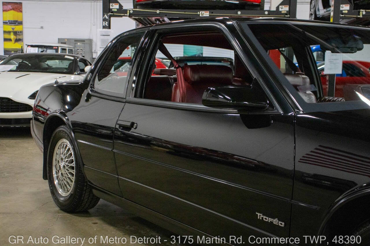Used 1988 Oldsmobile Toronado Trofeo image 24