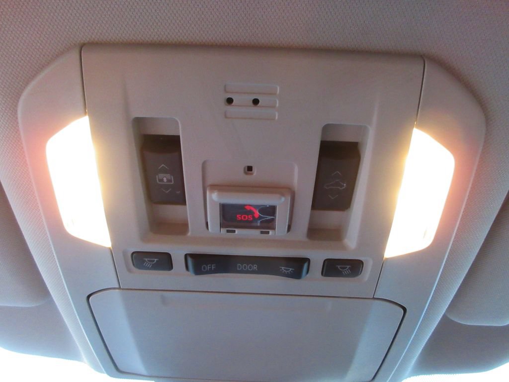 Used 2022 Toyota Highlander Platinum AWD/4WD image 34