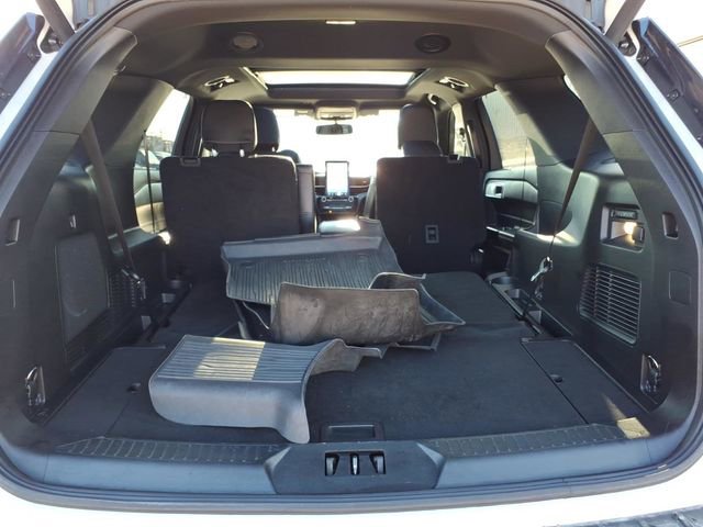 Used 2022 Ford Explorer ST w/ Equipment Group 401A image 10