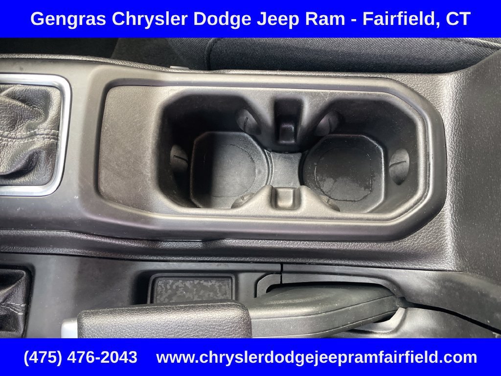 Certified 2024 Jeep Wrangler Unlimited w/ Convenience Group AWD/4WD image 56