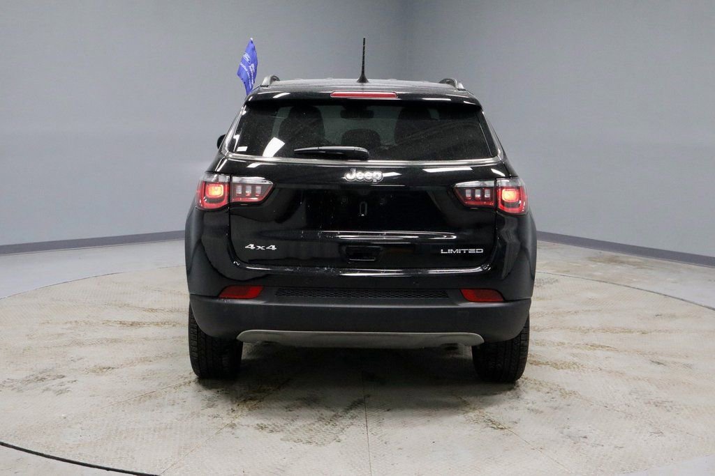 Used 2024 Jeep Compass Limited image 9