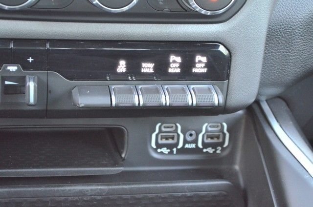 Used 2022 RAM 1500 Big Horn AWD/4WD image 29
