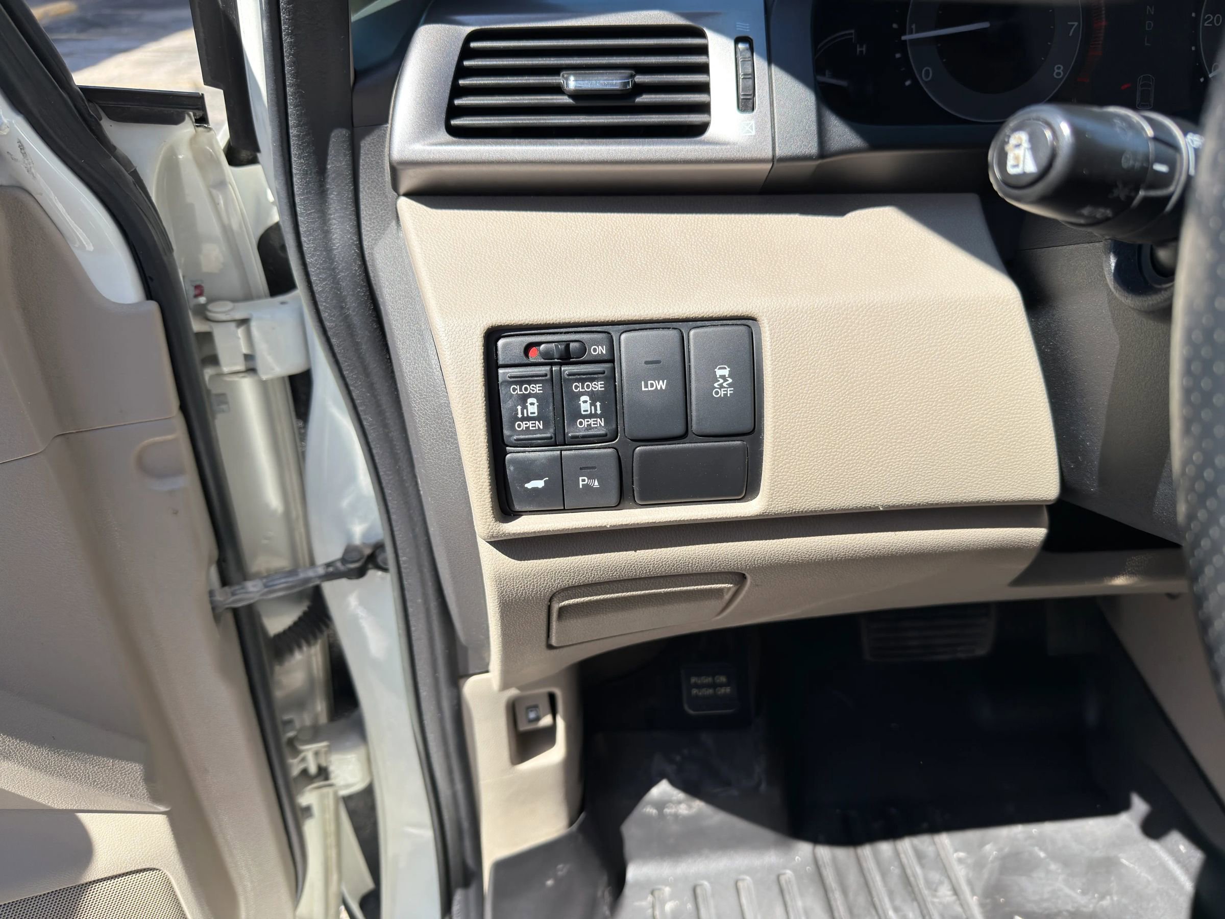 Used 2015 Honda Odyssey Touring image 26