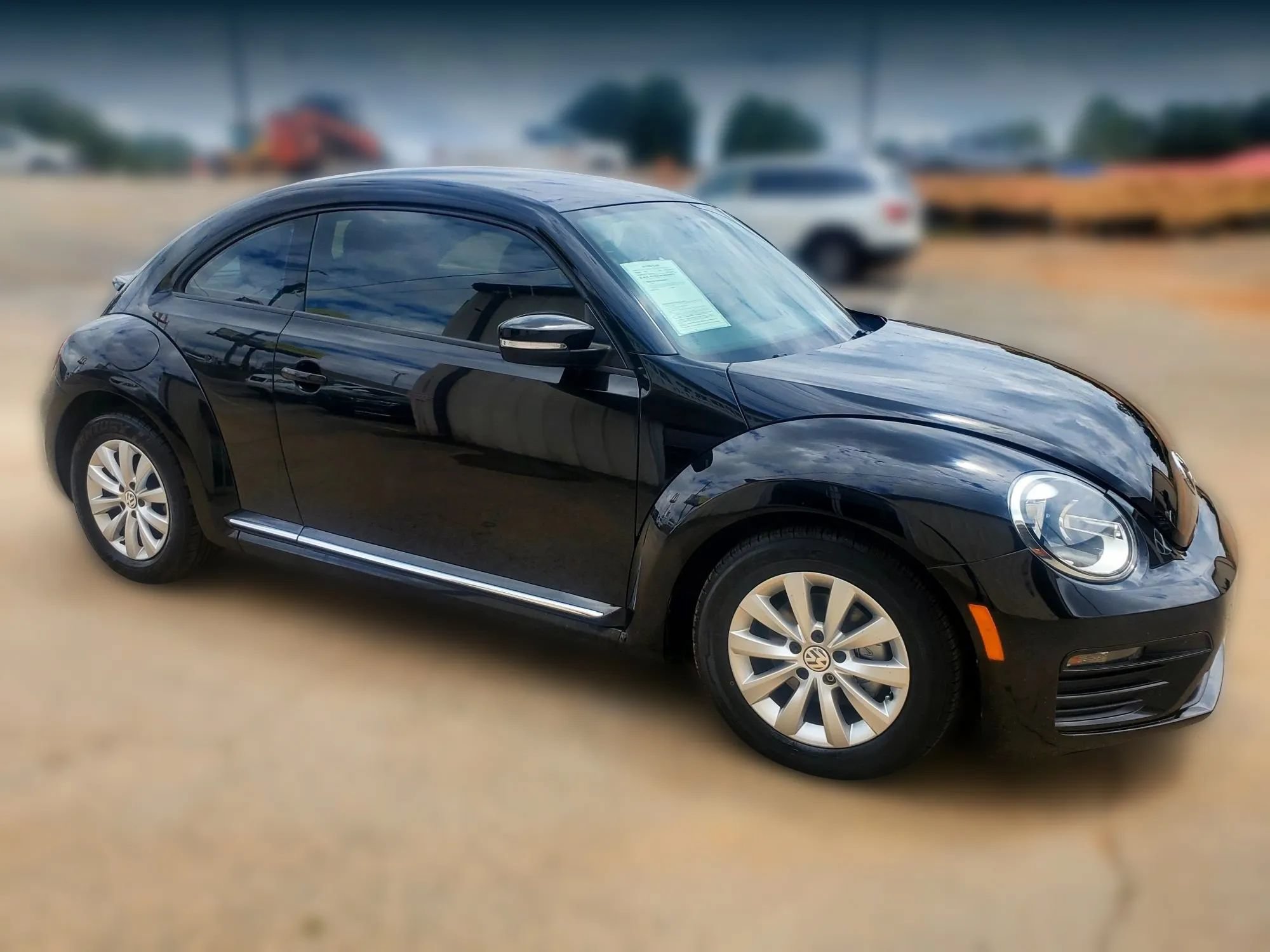Used 2019 Volkswagen Beetle 2.0T S FWD image 14