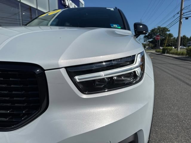 Used 2020 Volvo XC40 T5 R-Design w/ Protection Package AWD/4WD image 8