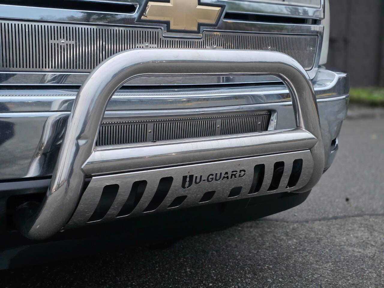 Used 2011 Chevrolet Silverado 3500 LTZ image 21