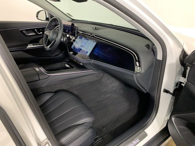 Used 2025 Mercedes-Benz E 450 4MATIC All-Terrain Wagon image 37