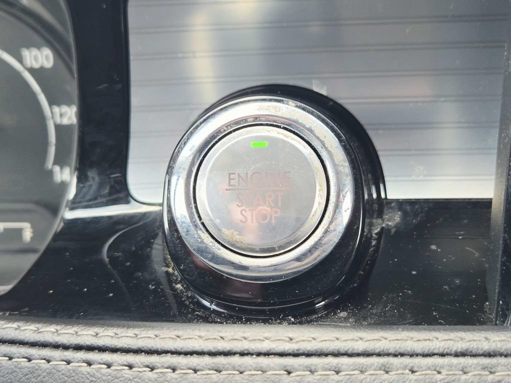 Used 2020 Lincoln Corsair AWD w/ Premium Package image 29