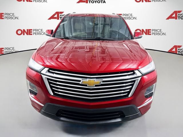 Used 2023 Chevrolet Traverse Premier w/ LPO, Floor Liner Package FWD image 2